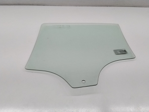 Opel Corsa E (2014–2018) Rear side door glass 161195 - 3