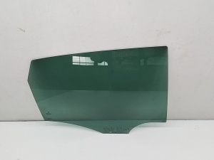 Aizmugurējo sānu durvju stikls - 6R6845205C