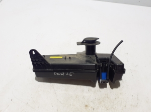 Dacia Duster P1310 (2024–2026) Front washer fluid reservoir 289105888R - 3