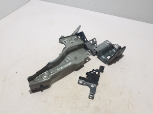 Dacia Duster P1310 (2024–2026) Front fender bracket 638E89657R - 2