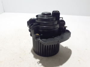 Dacia Duster P1310 (2024–2026) Salongi puhuri mootor 272101985R - 3