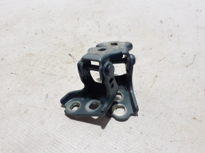 Dacia Duster P1310 (2024–2026) Front door top hinge 804006524R - 2