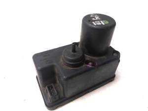 Vaakumpump - 443862257B