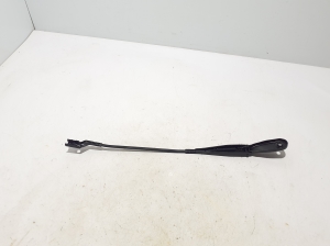Dacia Duster P1310 (2024–2026) Windshield wiper arm 288868424R - 2