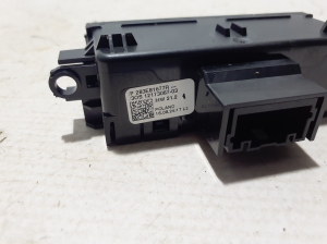 Dacia Duster P1310 (2024–2026) Headlight leveling switch 283E81677R - 4