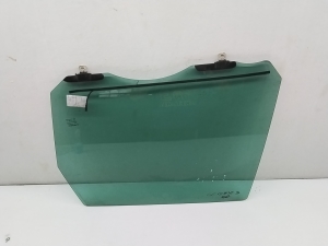 Rear side door glass - 823000010R