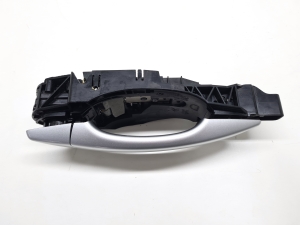 Opel Crossland X X 75 (2017–2026) Rear side door exterior handle 9802977180 - 7