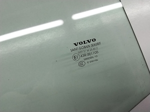 VOLVO XC60 (2008–2017) Aizmugurējo sānu durvju stikls 30745628 - 5