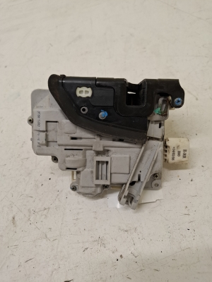 AUDI A4 B8 (2007–2016) Front door lock 8E1837016 - 4