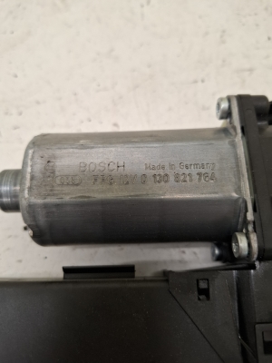 AUDI A4 B8 (2007–2016) Fensterhebermotor vorne 8E1959802H - 3