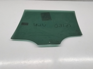 Volkswagen Golf VII (2012–2026) Rear side door glass 5M0845026 - 4