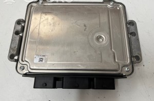 Citroen C4 (2004–2010) Motorsteuergerät 0281013332 - 2