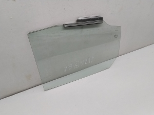 TOYOTA Auris E18 (2012–2018) Rear side door glass 6810302340 - 4