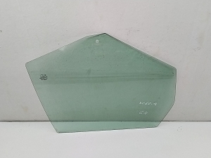 Aizmugurējo sānu durvju stikls - 30674346