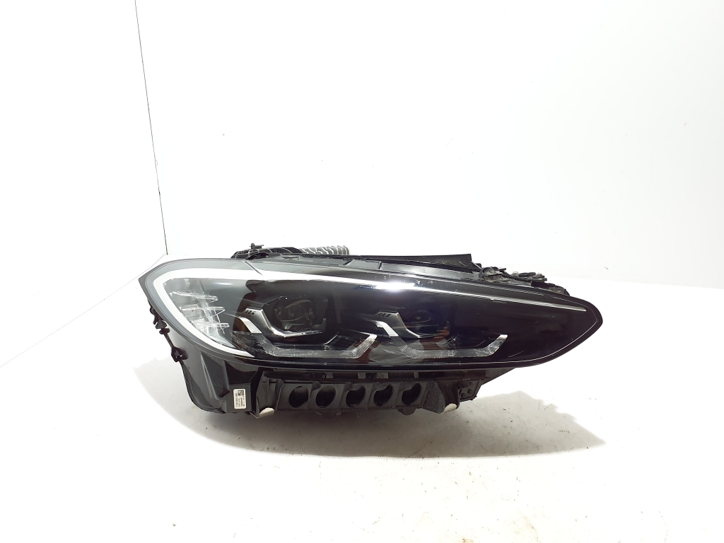 BMW 4 SERIES G22 (2020–2026) Esituli 5A19352 BMW 4 SERIES G22 (2020–2026) Esituli 5A19352