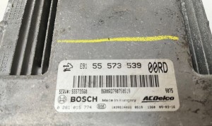 Opel Insignia (2008–2017) Calculateur moteur 55573539 - 3