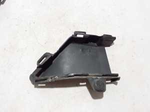 Other front bumper part - 622A69592R