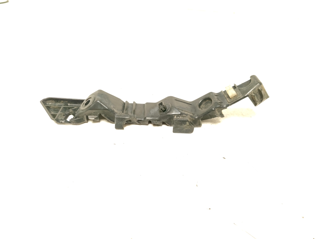 Kia Sportage (2010–2016) Front bumper bracket 865133U000 Kia Sportage (2010–2016) Front bumper bracket 865133U000