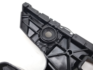 Volkswagen Golf VIII (2019–2026) Rear bumper bracket 5H9807394F - 4