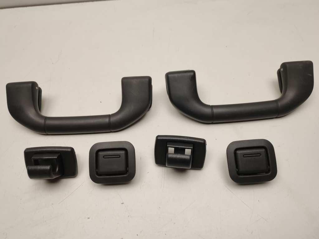 Mercedes Benz E-Class W207 (2009–2017) Katuse sisemine käepide A2048100051 Mercedes Benz E-Class W207 (2009–2017) Katuse sisemine käepide A2048100051