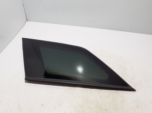   Rear quarter glass  - 9812842380 