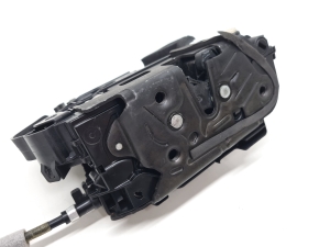 Volkswagen Golf VIII (2019–2026) Rear side door lock 5TA839016L - 7