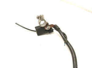Mercedes Benz CLS-Class 218 (2011–2018) Miinuskaabel A0009052902 - 2