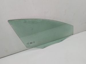 VOLVO V40 (2012–2019) Front door glass 31386763 - 3