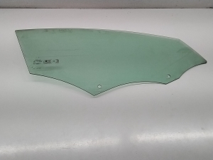 VOLVO V40 (2012–2019) Front door glass 31386763 - 4
