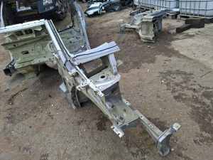 Peugeot 5008 (2017–2026) Front outrigger 1609004580 - 2
