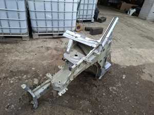 Peugeot 5008 (2017–2026) Front outrigger 1617305680 - 3