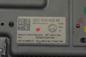 Skoda Octavia III (2013–2019) Bildschirm 5E0919605M - 4