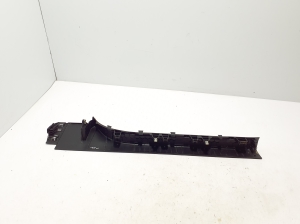 RENAULT Captur (2019–2026) Inner sill trim 769515187R - 2
