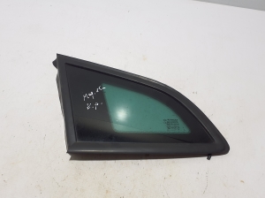   Seitenscheibe hinten (Karosserie)  - 833070017R 