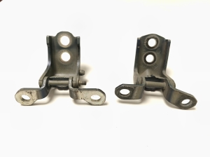 RENAULT Kadjar (2015–2026) Front door top hinge 5885R5154R - 2