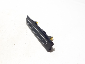RENAULT Talisman II (2015–2026) Heated seat switch 684955428R - 3