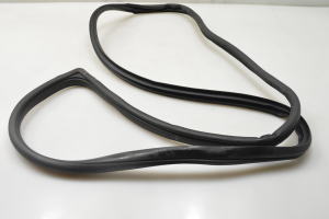 Kia Stonic I (2017–2026) Front door rubber seal - 2