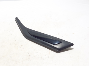RENAULT Captur (2019–2026) Rear quarter window outer molding 833303582R - 2