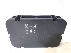 Rear fender vent grille - 6905748