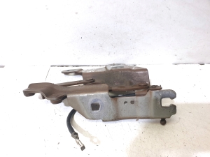 BMW X1 E84 (2009–2015) Hood hinge 2990359 - 2