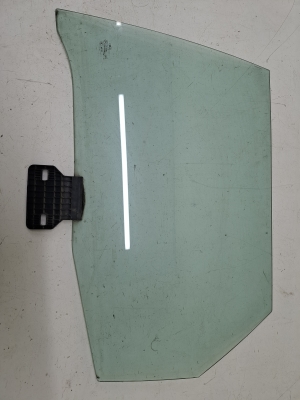 Rear side door glass - 43R00081