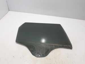   Hintere Seitentür aus Glas 