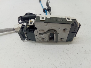 Mercedes Benz C-Class 204 (2007–2014) Rear side door lock A2047331708 - 5