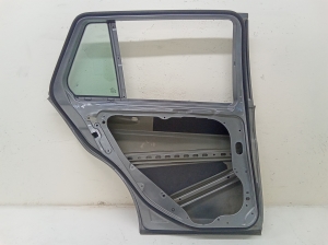 Mercedes Benz C-Class 204 (2007–2014) Rear side doors A2047320310 - 3