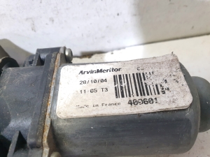 NISSAN Primera P12 (2001–2008) Aizmugurējo durvju logu pacēlājs 400601 - 5