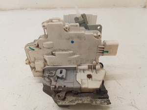 AUDI A4 B8 (2007–2016) Front door lock 8J1837016A - 2