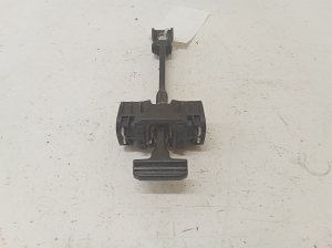 AUDI A4 B8 (2007–2016) Front door check 8K0837249B - 4