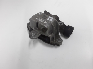 Opel Mokka (2012–2020) Engine mount 673AY800B - 3
