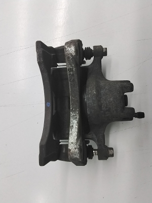 Mitsubishi ASX (2010–2026) Bremssattel vorne 4605A861 - 2
