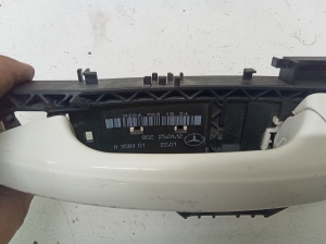 Mercedes Benz E-Class W212 (2009–2015) Front door exterior handle A2047601534 - 3